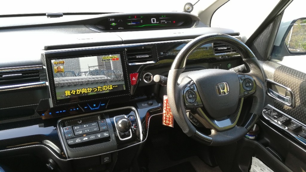 カーボンステアリング ハンドル(ホンダ ステップワゴンスパーダ ...