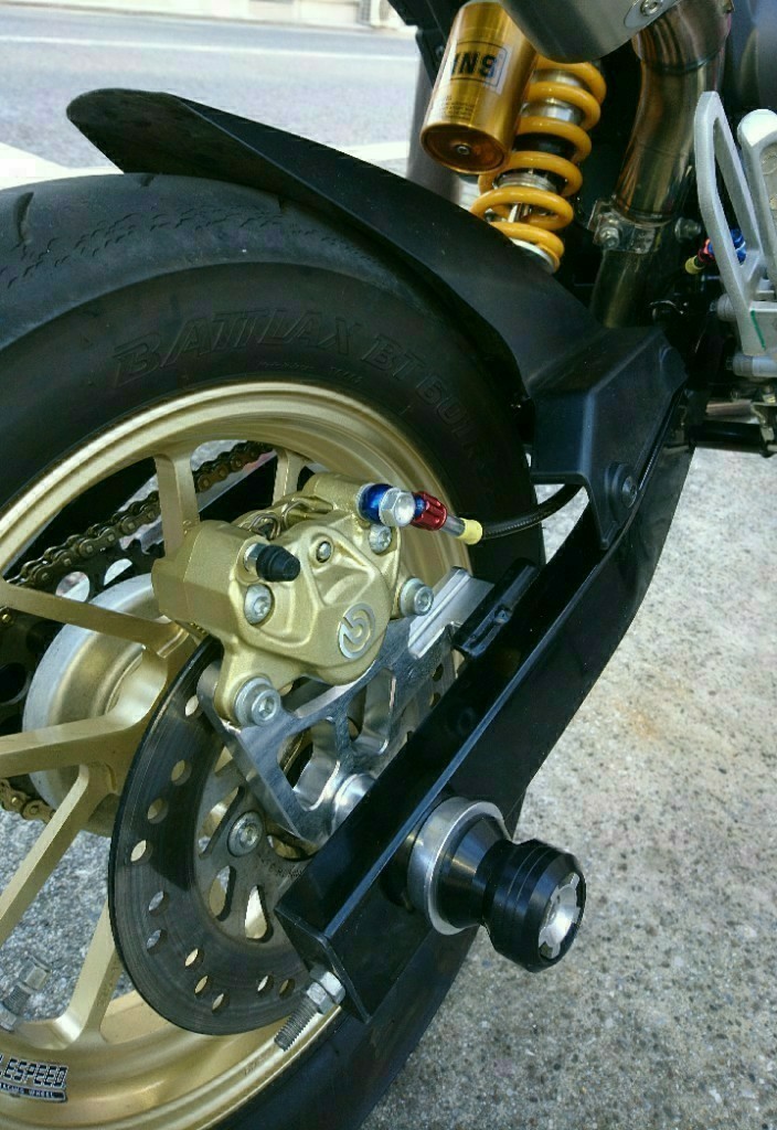brembo 新カニ P2 ピストン径32mm 取付（ホンダ グロム125）by