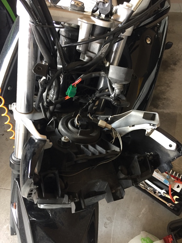 ヘッドライト交換（スズキ GSR250）by そらこまち - みんカラ