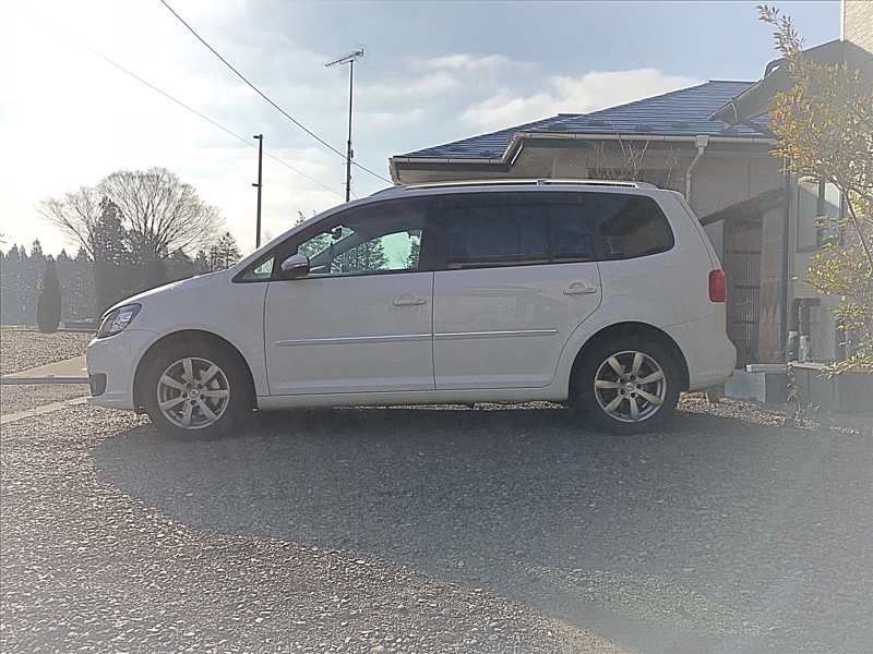 Xyz車高調取り付け フォルクスワーゲン ゴルフトゥーラン By Neroq みんカラ