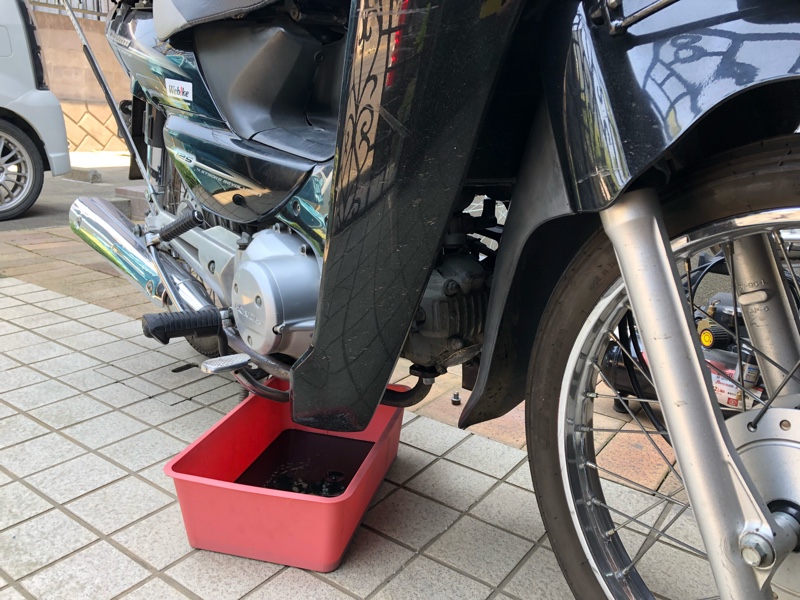 オイル交換 ホンダ ドリーム 125 By 石ヤンやで みんカラ