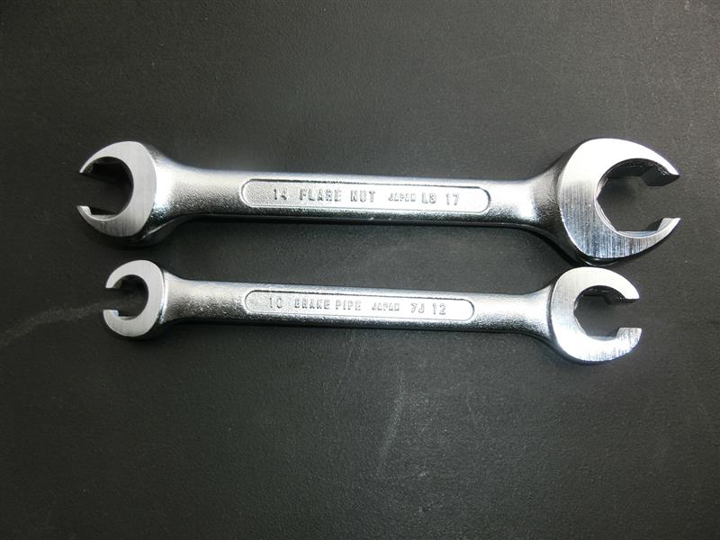 NISMOビッグオペレーティングシリンダー＆クラッチホース取付①