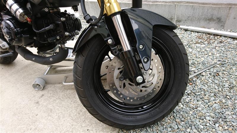 フロント タイヤ交換（ホンダ グロム125）by にとう ひであき