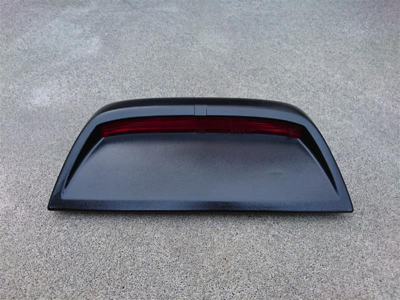 jzs147 14アリスト　純正リアトレイ　ハイマウントストップランプ付き jzs147 14アリスト 純正リアトレイ ハイマウントストップランプ