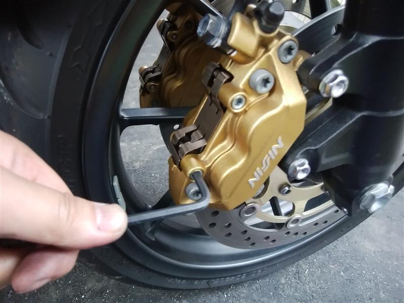 fブレーキ メンテ その1 ホンダ Cb400 Super Bol D Or スーパーボルドール By Hokutin みんカラ fブレーキ メンテ その1 ホンダ Cb400 Super Bol D Or スーパーボルドール By Hokutin みんカラ