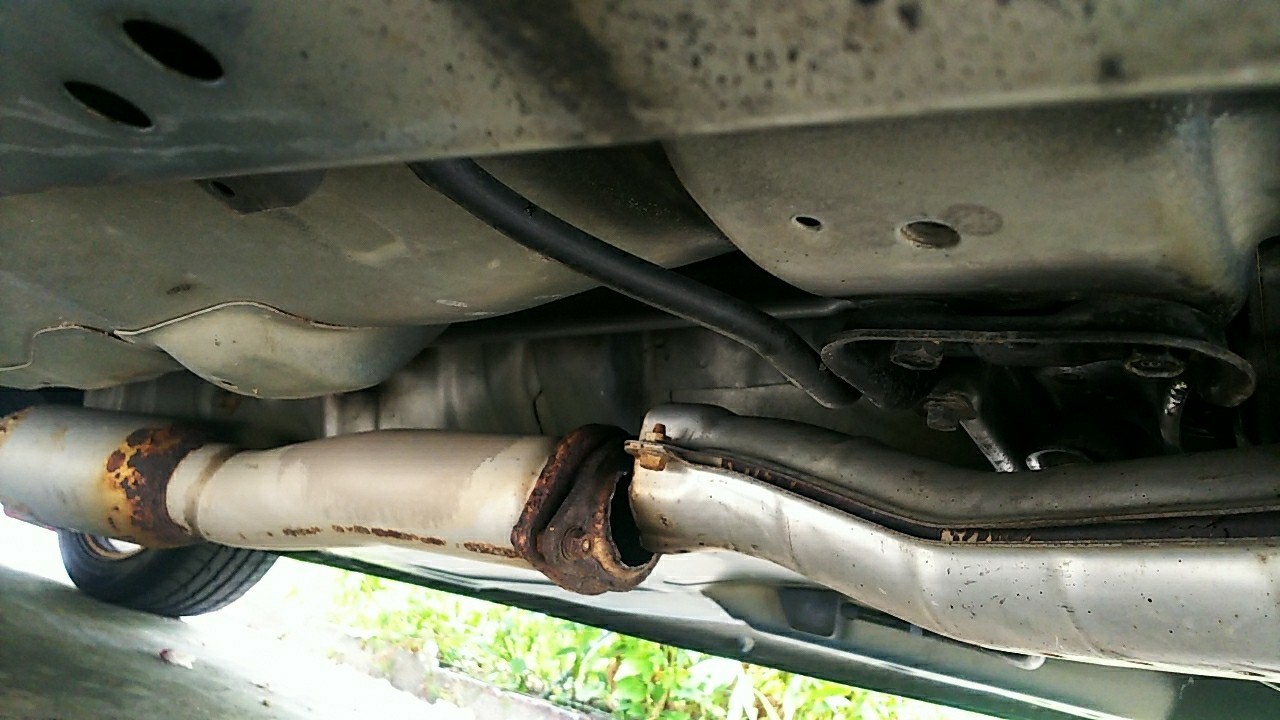 フロントパイプ交換の巻！（スバル インプレッサ WRX STI・GC8