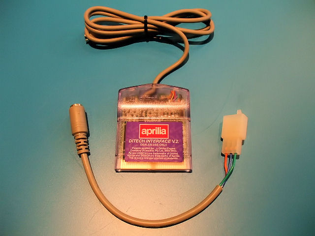 アプリリア　rsv4 フルパワー　ecu 　書き換え mqdefault.jpg