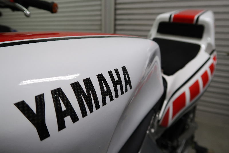 TZ250 ガソリンタンク取り付け（ヤマハ TZR250）by チュ