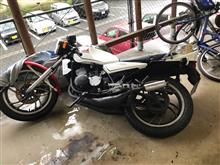 激安通販 有名人芸能人】 ト*プ様 RZ250タンク、パテにヒビあり