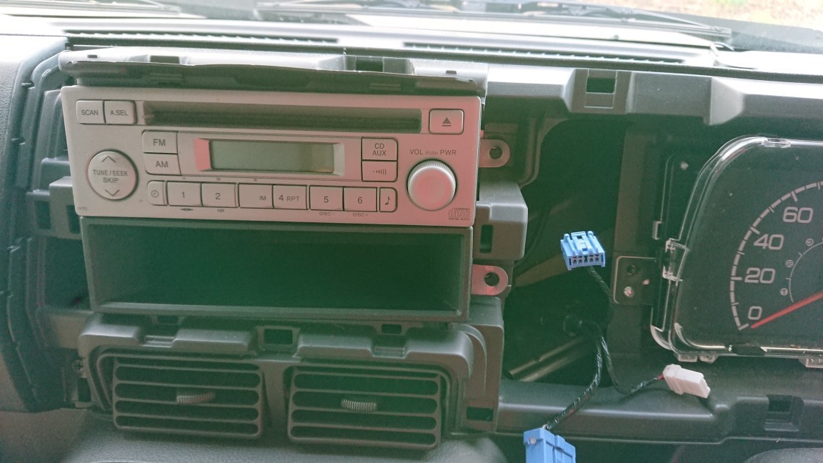VXM-164VFI取り付け(ホンダ アクティトラック・HA8/9)by VXM-164VFI取り付け(ホンダ アクティトラック・HA8/9)by