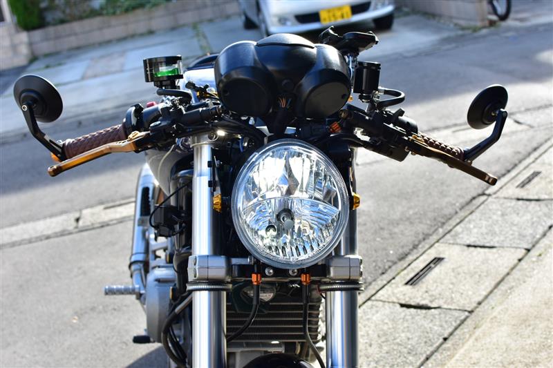V ROD用社外ヘッドライト取付(ドゥカティ MONSTER400 V ROD用社外ヘッドライト取付(ドゥカティ MONSTER400