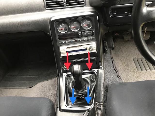 センターパネルのはずし方（備忘録）（日産 スカイラインGT‐R