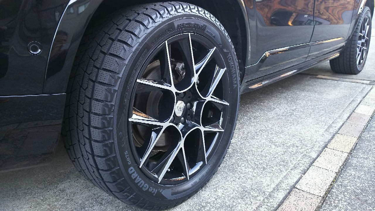 サマータイヤ 275/45/20 VOLVOXC90等 タイヤ・ホイール