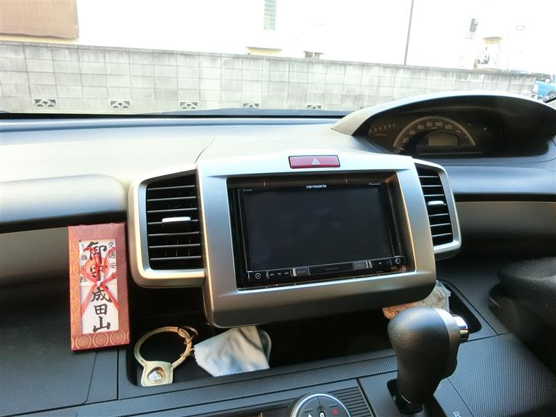 カロッツェリアAVIC-RZ302 実装その2（ホンダ フリードスパイク