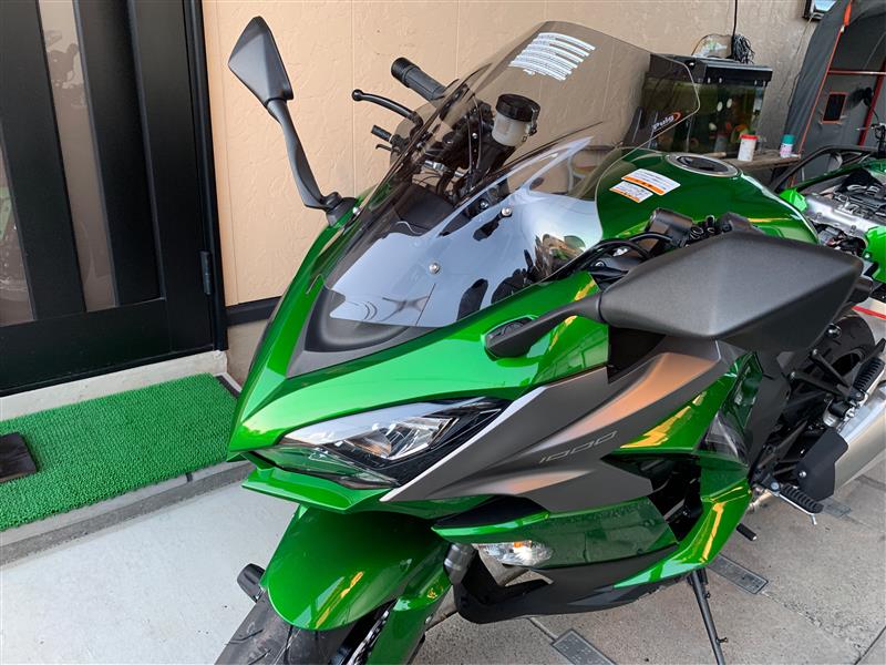 Ninja1000にPUIGライトスモークスクリーン取付 スクリーン 交換
