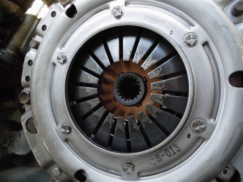 DD51T キャリートラック クラッチ交換 3（日産 シルビア・S14