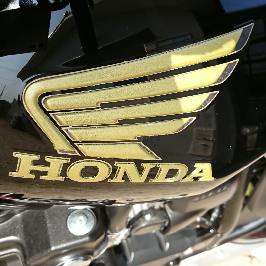 フューエルタンク立体エンブレム貼り付け＋α（ホンダ CB400
