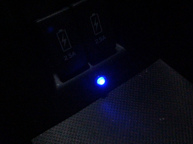 自作 センターコンソール用LED照明（改