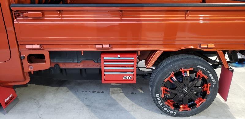 軽トラにオシャレなktc工具箱取り付け トヨタ ピクシス トラック By W ノ みんカラ 軽トラにオシャレなktc工具箱取り付け トヨタ ピクシス トラック By W ノ みんカラ