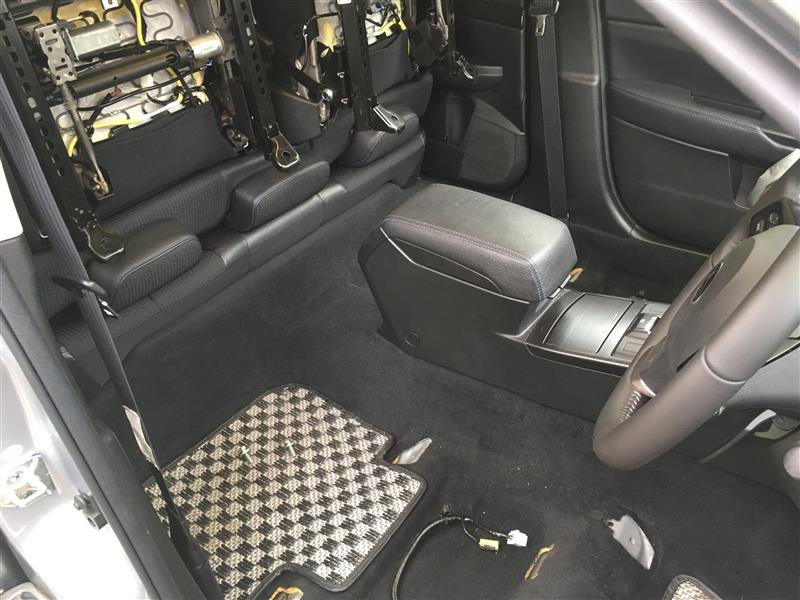 アンプ取付（ALPINE MRV-F250）（スバル レガシィツーリング