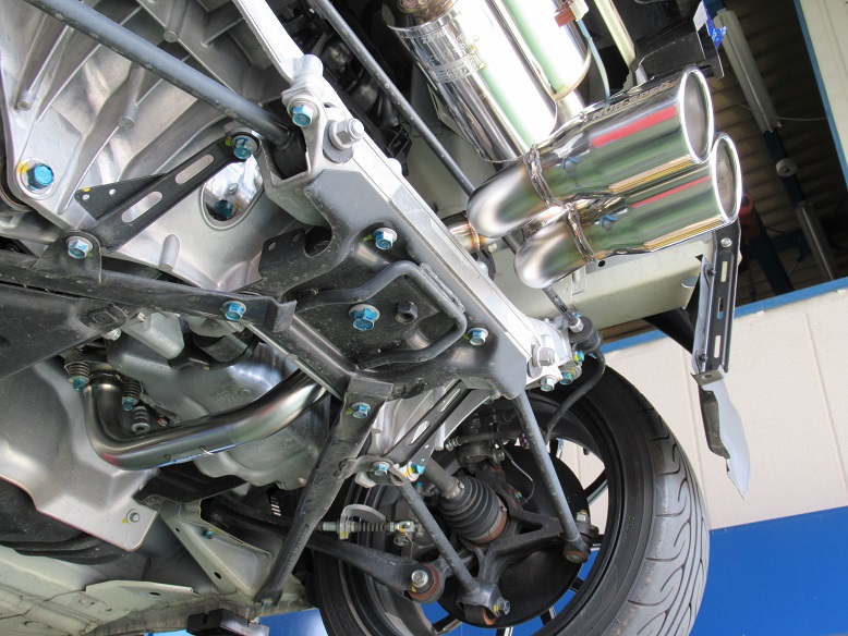 マフラー交換..ホンダ S660 ブリッツ ニュルスペック