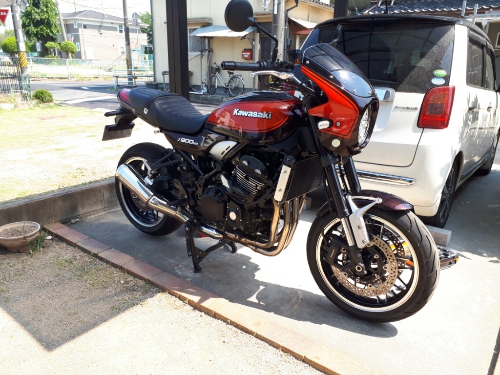 新車外し　Kawasaki   z900rs   センタースタンド