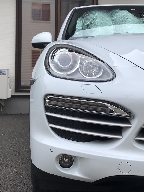専門店では ポルシェ (左) デイライト / カイエン - 外国自動車用 ...