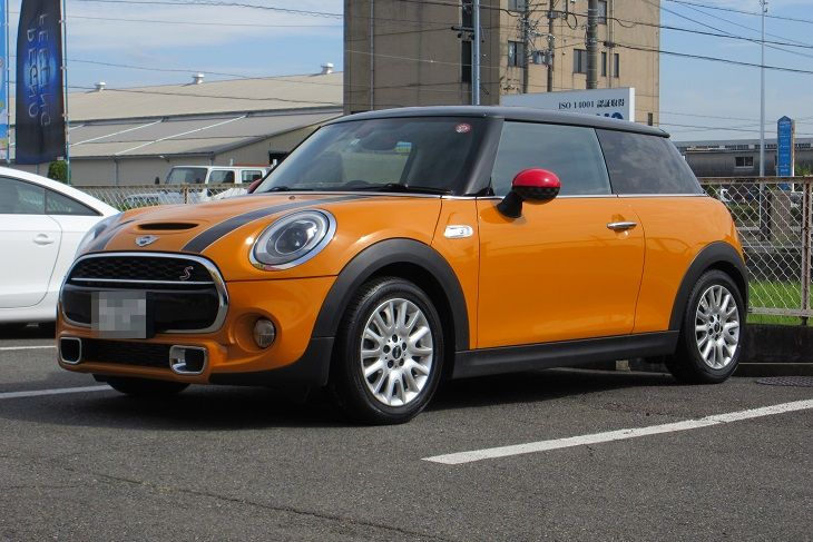 タイヤショップしてます..MINI F56 ダンロップ ルマン5 195
