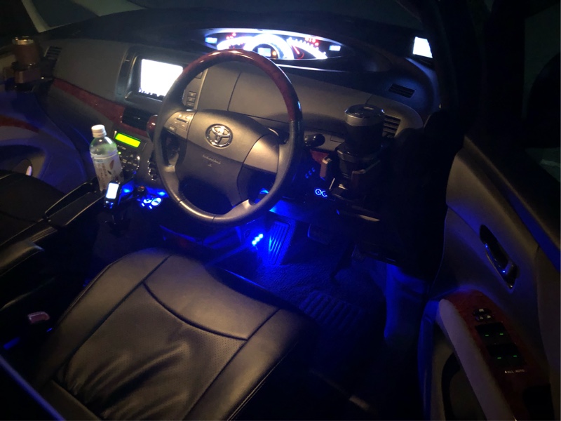社内ledイルミネーション取り付け トヨタ エスティマ By アカイキツネ みんカラ