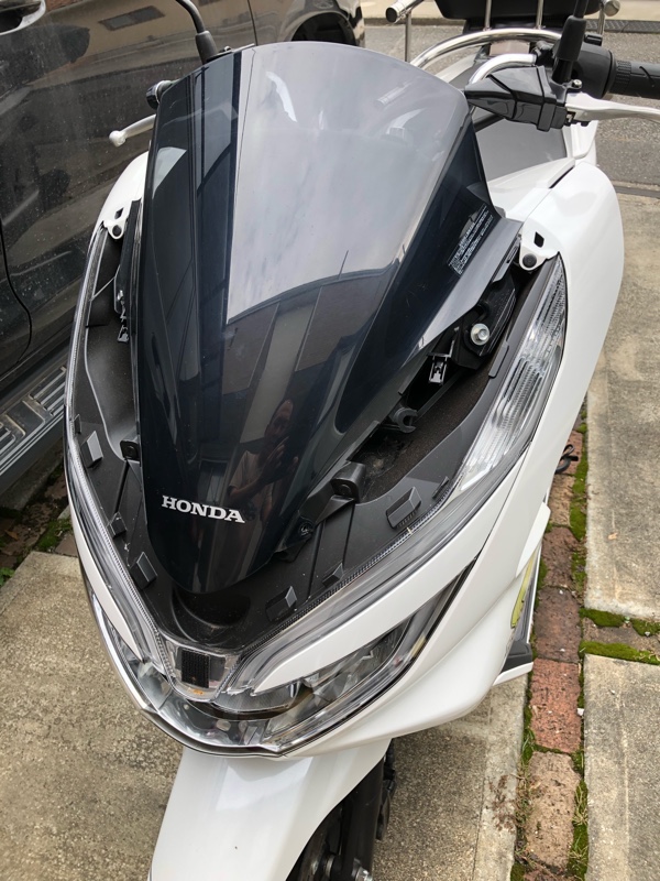 jf81 スクリーン交換(ホンダ PCX)by かわった☆ - みんカラ