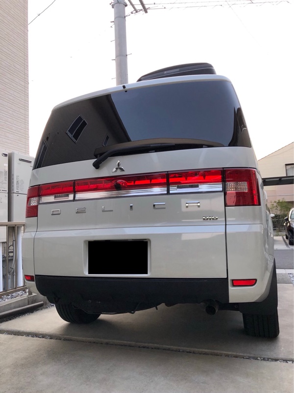 リアバンパーエクステンション塗装（三菱 デリカD:5・CV1W/CV2W