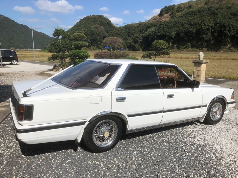 ゲインズ フェンダートリム取り付け（日産 グロリア・Y30）by