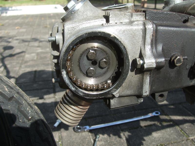 シリンダーヘッド交換（ホンダ モンキー Z50J）by yoshi