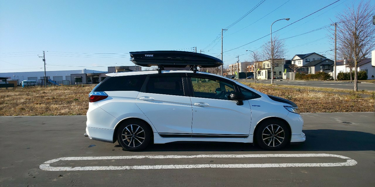 やはり、もう少しキャリアの前後幅が欲しいなぁ。<br />
<br />
ルーフレール車だと前後幅あるのかな。