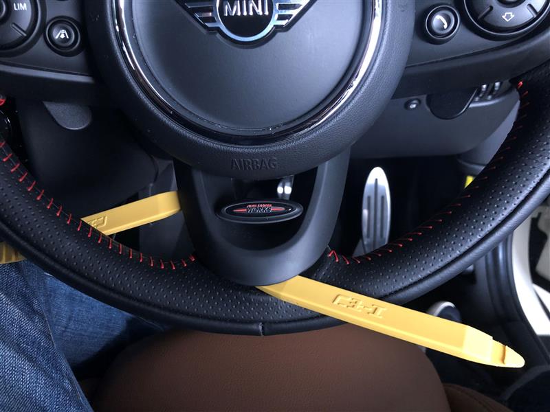 GIOMIC ジオミック 32214 スポーツ・ステアリング MINI R55