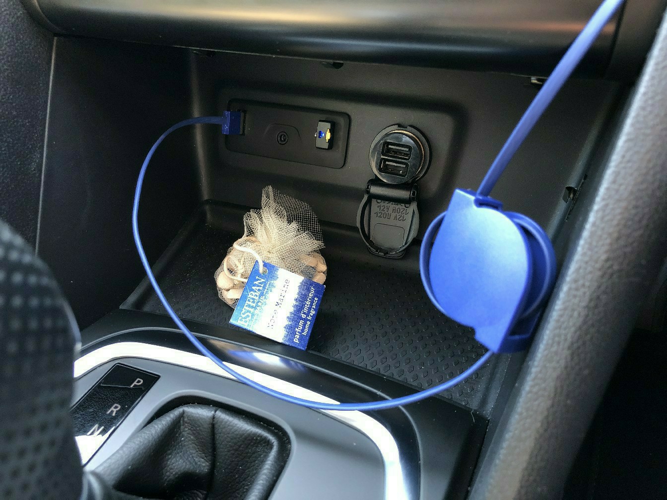 R Link2 Android Auto 接続用usbケーブル快適化 ルノー メガーヌ スポーツツアラー By Sympapa みんカラ