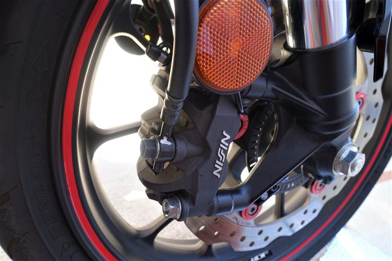 フロントブレーキパッド交換（ホンダ CB250R）by Succhie - みんカラ