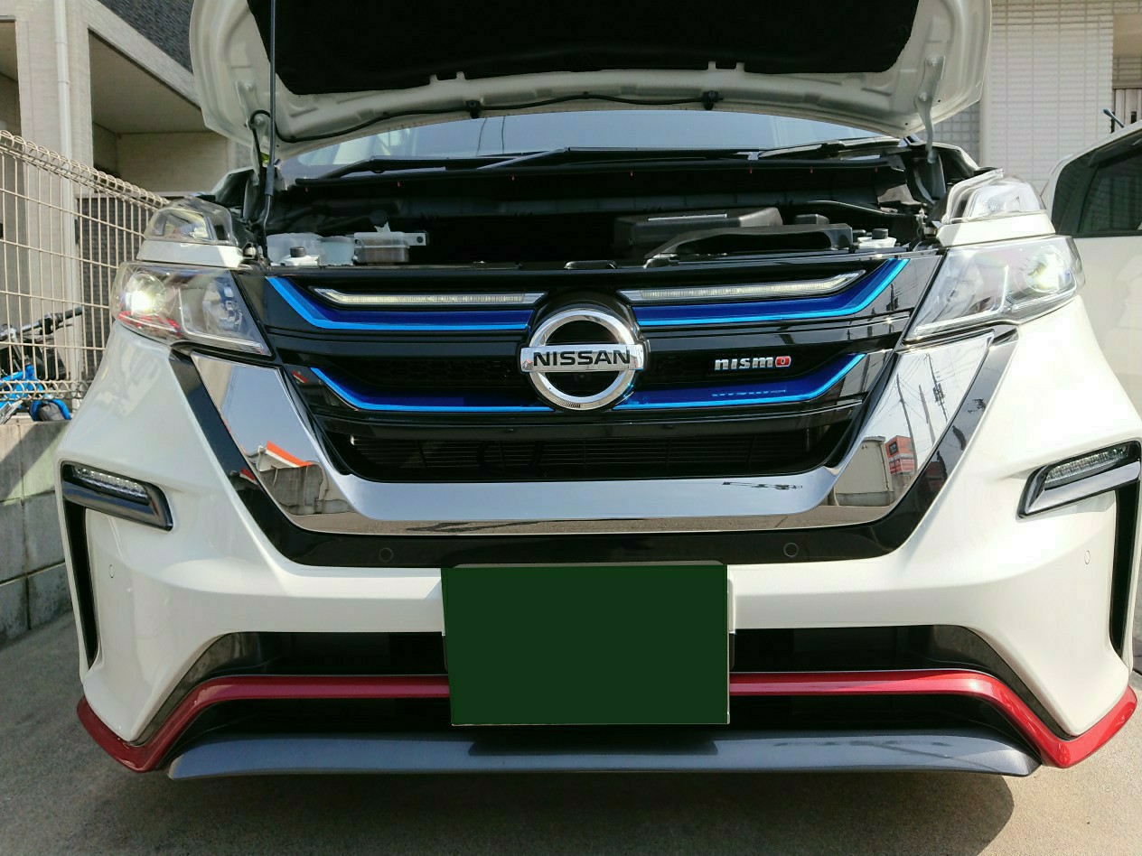 純正グリルイルミネーション取り付け‼️（日産 セレナ