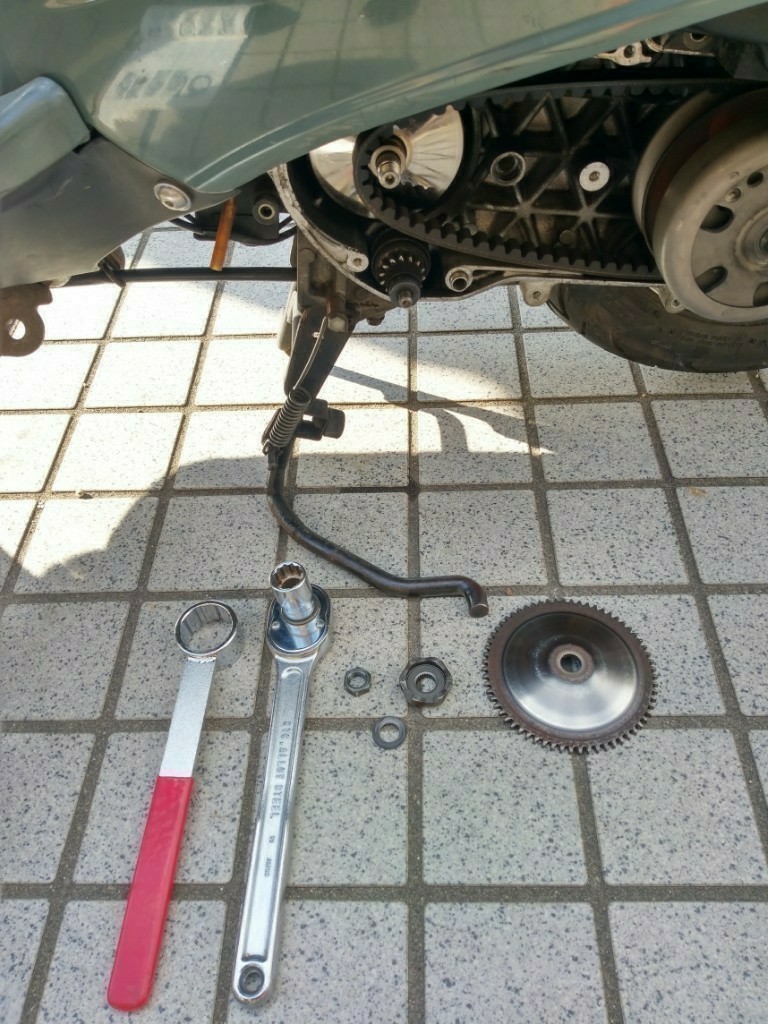 ①ハイスピードプーリー＆V強化ベルト装着(^^)v【作業開始