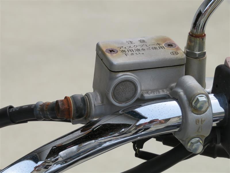 フロントブレーキのオーバーホールその①(ホンダ マグナ50)by フロントブレーキのオーバーホールその①(ホンダ マグナ50)by