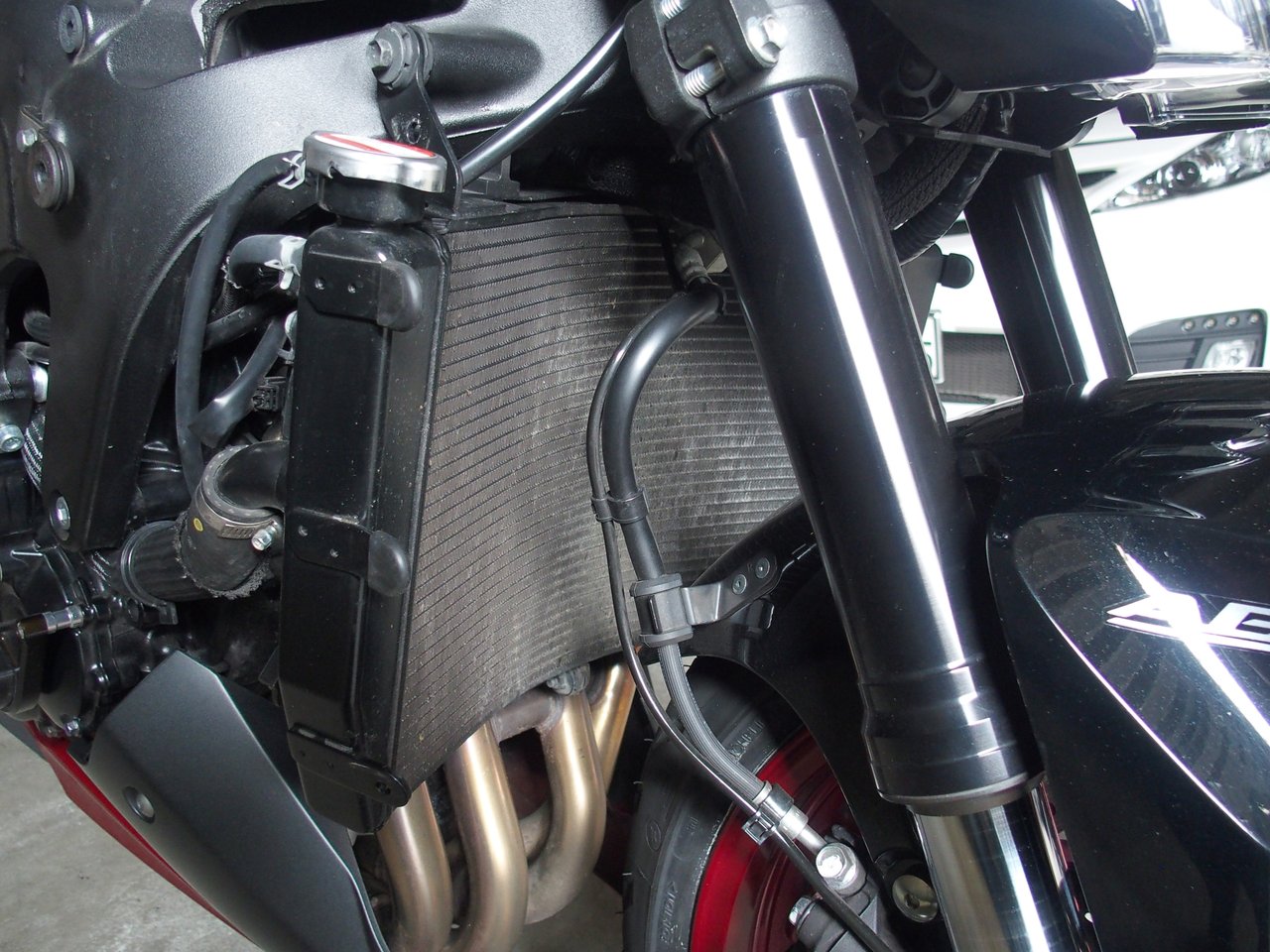 ラジエーターコアガード取り付け（スズキ GSX-S1000 ABS）by