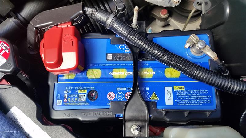 バッテリー交換 80B24L大容量化へ（ホンダ シビックタイプR・FD2
