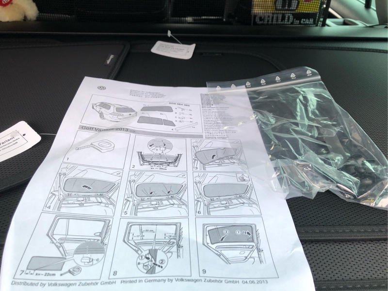 VW純正サンブラインド取付（フォルクスワーゲン ゴルフ