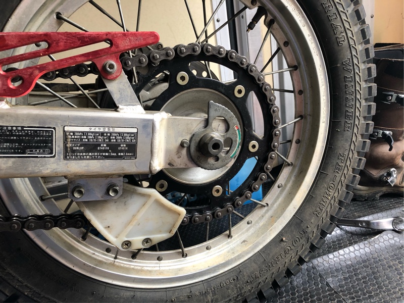 スプロケット&チェーン交換（ホンダ XR250 MD30）by blue