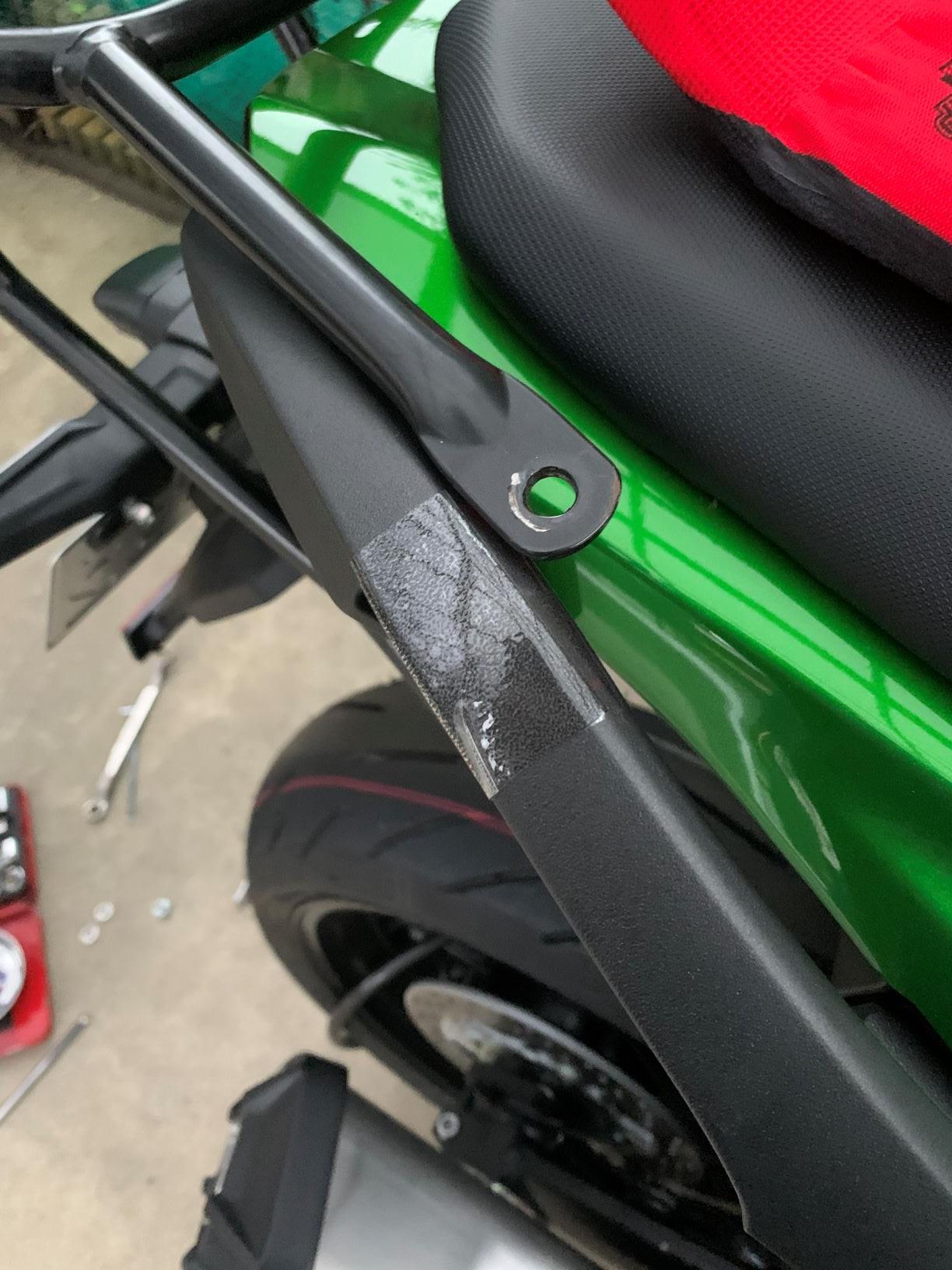 K's-STYLEトップケースブラケットキット取付①(カワサキ Ninja1000SX K's-STYLEトップケースブラケットキット取付①(カワサキ Ninja1000SX