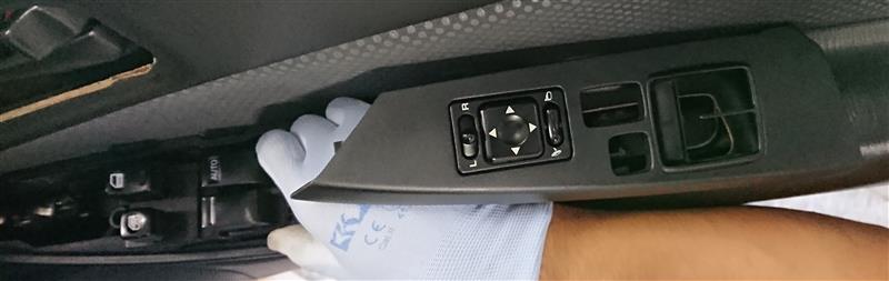 ドア内張り剥がし(運転席編)（日産 スカイラインGT‐R・R34