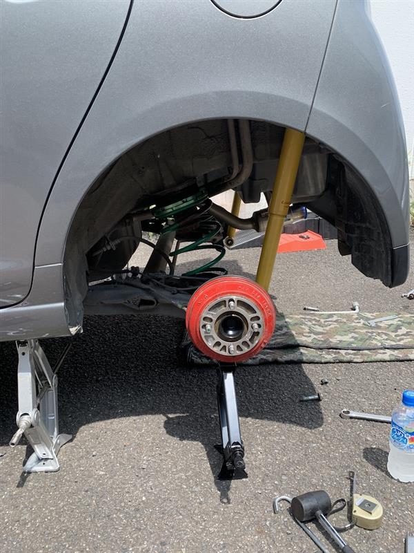 リアサス車高調整とゴムブッシュ取り付け ダイハツ ソニカ By へま みんカラ
