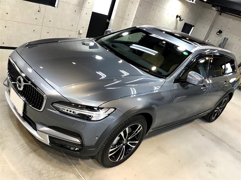 都会 ときどき 自然 ボルボ V90 クロスカントリーをガラスコーティング施工 リボルト大阪北 ボルボ V90 By Revolt みんカラ