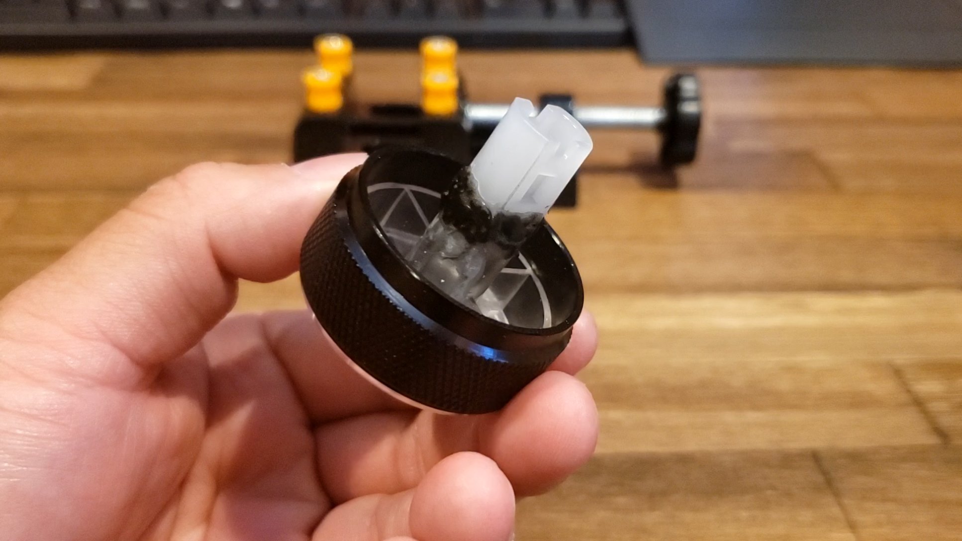エブリィDA17V エアコンダイヤル 加工品