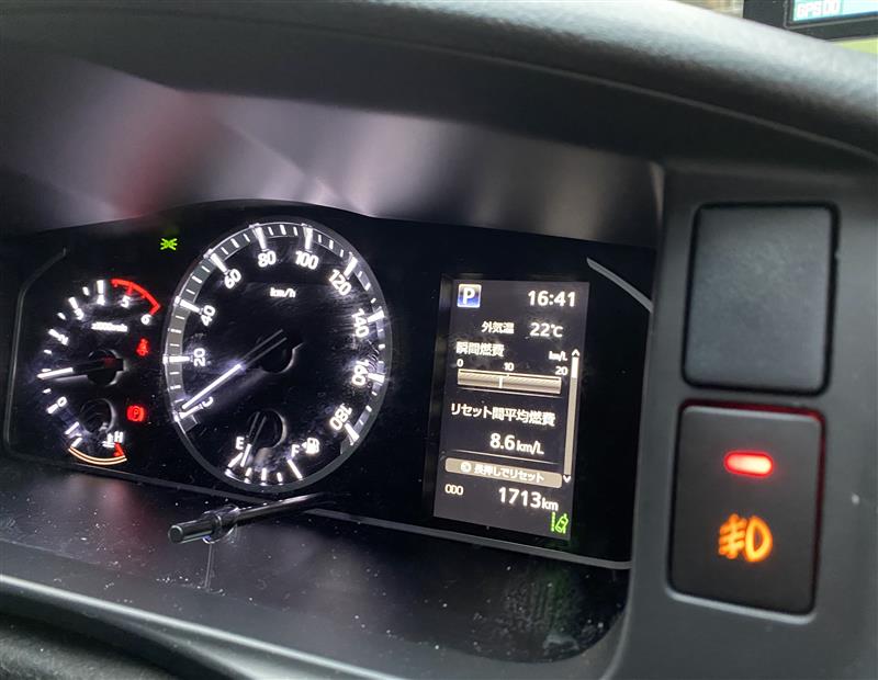 ハイエース206 ほんと TRD デイライト
